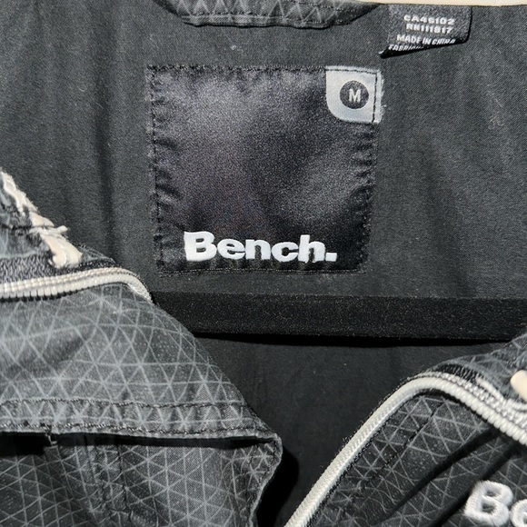 Bench Jacket - Picture 3 of 4